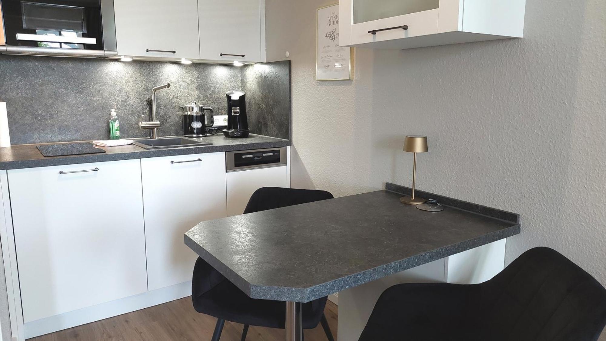 Apartment Seepark By Rujana Sellin (Rugen)